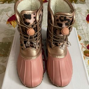 Warm rain girls’ boots (size 13) new